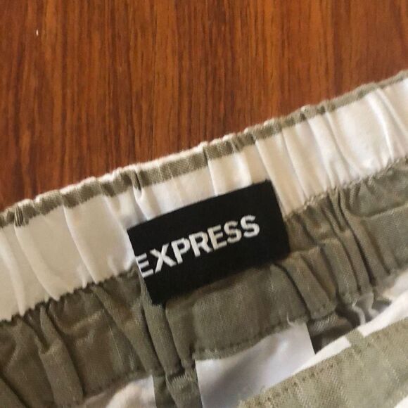 Express Gray and white striped open leg faux wrap, pants, wide leg m - Picture 2 of 7
